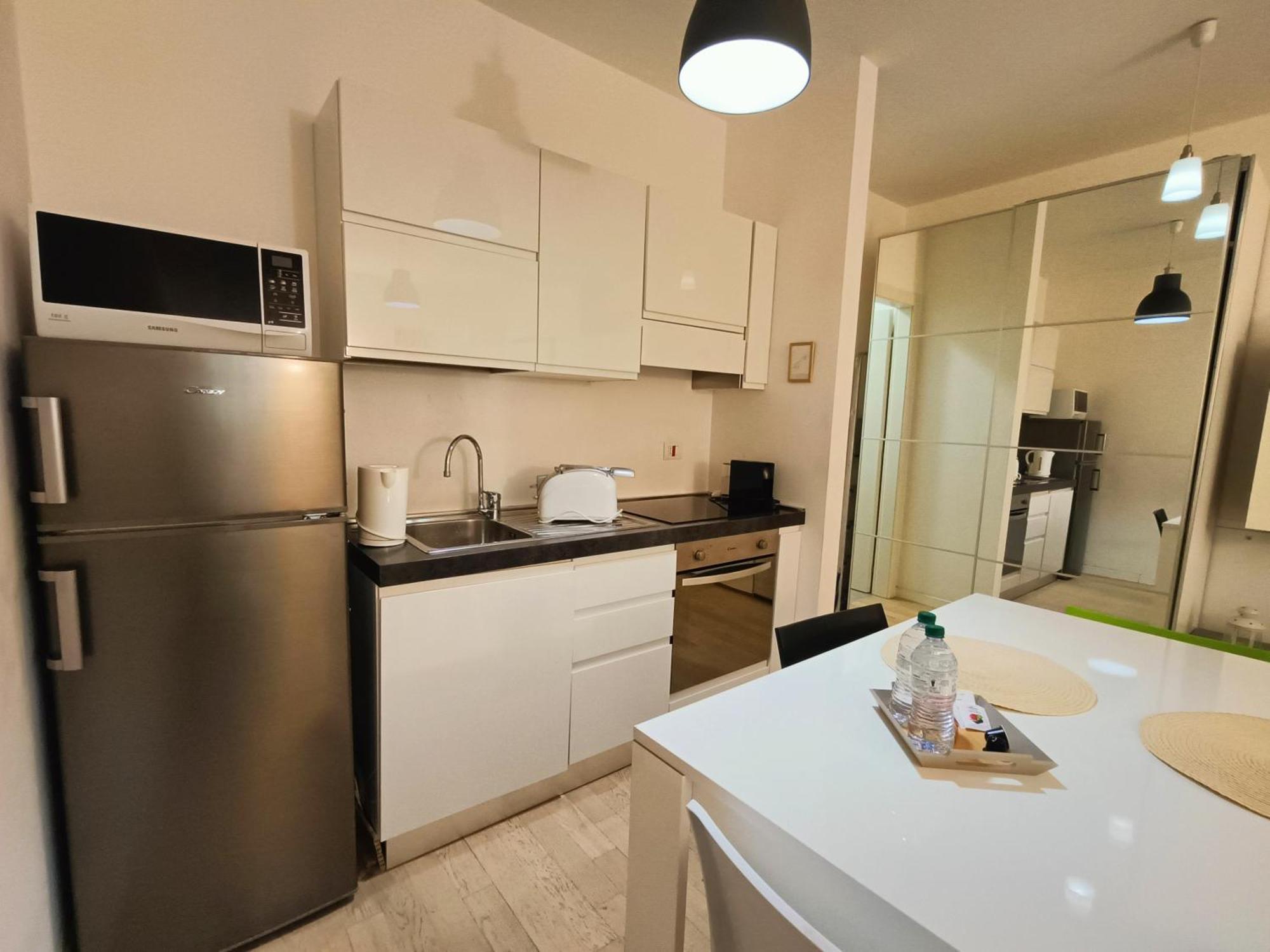 Yr Apartments Milan - Navigli Екстериор снимка
